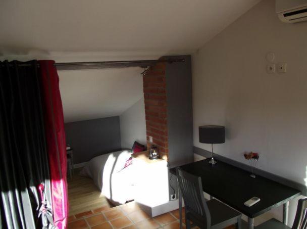 Terre De Garance Panzió Lagardelle-sur-Lèze Szoba fotó
